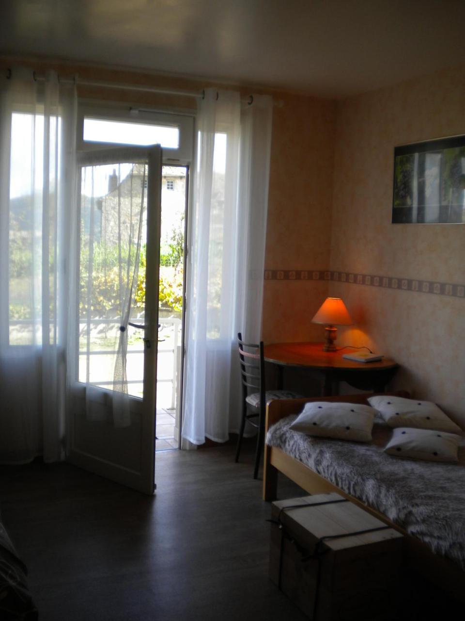 Hotel Le Relais Du Coustoubi Campouriez Esterno foto