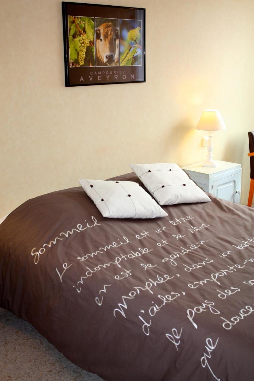 Hotel Le Relais Du Coustoubi Campouriez Esterno foto